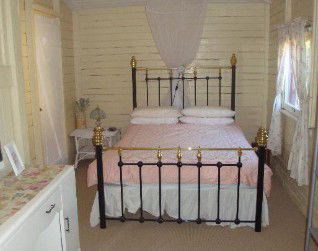 Rachels Cottage - Tourism Canberra 0