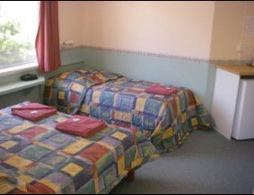Busselton Bay Motel - Tourism Canberra 1