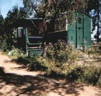 Uhuru Chalets - Tourism Canberra