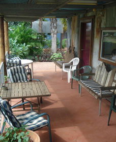 Kimberley Croc Backpackers YHA - Tourism Canberra 0