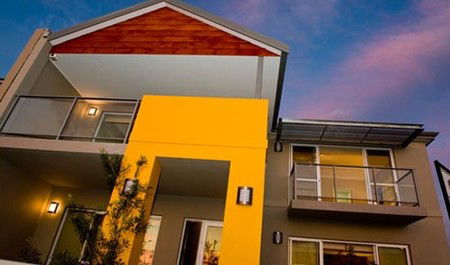 Champion Lakes Accommodation Waterside - Tourism Canberra 0