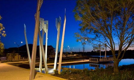 Champion Lakes Accommodation Waterside - Tourism Canberra 4
