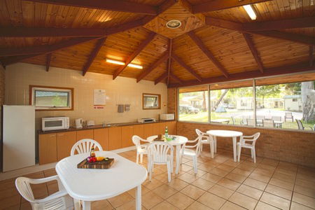 Crystal Brook Tourist Park - Tourism Canberra 2