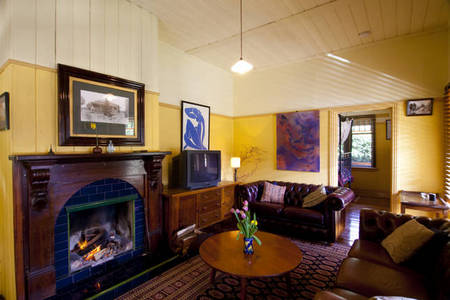 Como Cottage Accommodation - Tourism Canberra 1