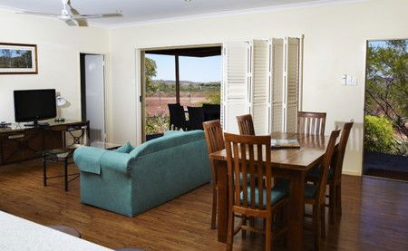 Kimberley Hotel - Tourism Canberra 4