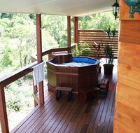 Ravensbourne Escape Holiday Cottages - Tourism Canberra