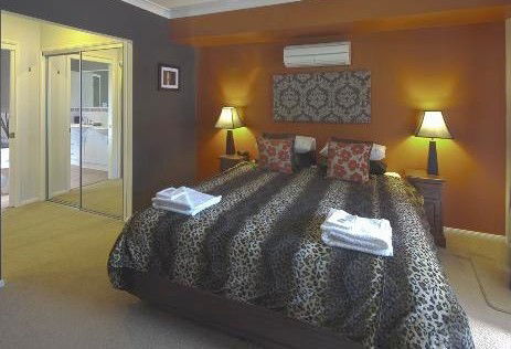 Avon Lodge Bribie Island - Tourism Canberra 1