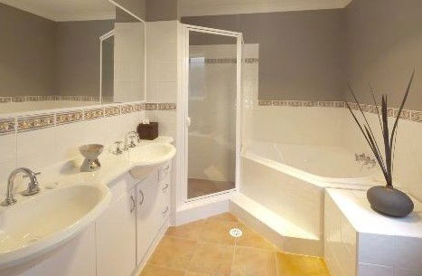 Avon Lodge Bribie Island - Tourism Canberra 2