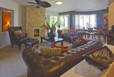 Avon Lodge Bribie Island - Tourism Canberra 3