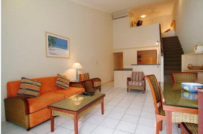Comfort Suites Trinity Beach Club - Tourism Canberra 2