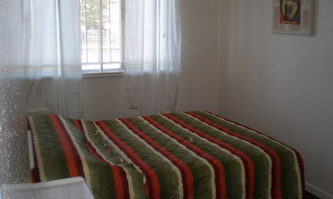 Dalby Homestyle Accommodation - Tourism Canberra 3
