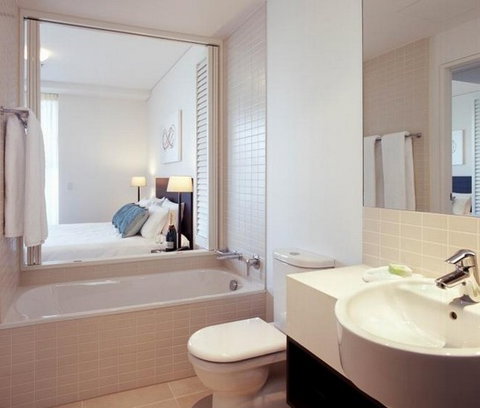 Cairns Harbour Lights Hotel - Tourism Canberra 3