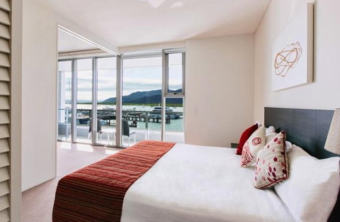 Cairns Harbour Lights Hotel - Tourism Canberra 4