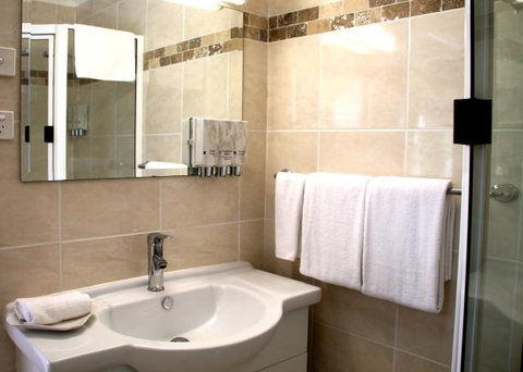 Centenary Motor Inn - Tourism Canberra 2