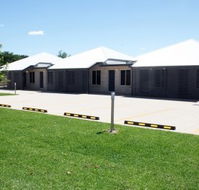 Emerald Park Motel - Tourism Canberra