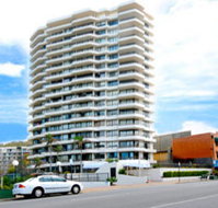 La Pacifique Holiday Apartments - Tourism Canberra