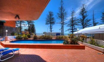 La Pacifique Holiday Apartments - Tourism Canberra 4