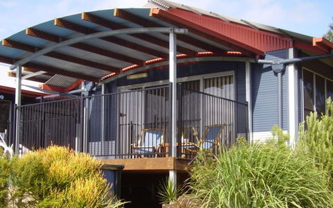 Biggenden B - Tourism Canberra 0