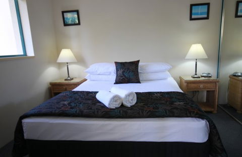Aruba Beach Resort - Tourism Canberra 3