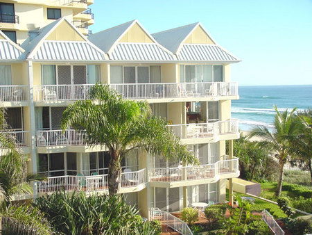 Crystal Beach Resort - Tourism Canberra 0