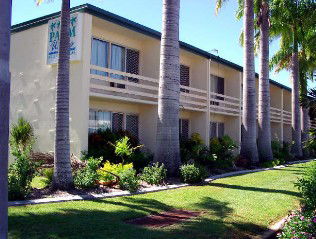 Palm Waters Holiday Villas - Tourism Canberra 0