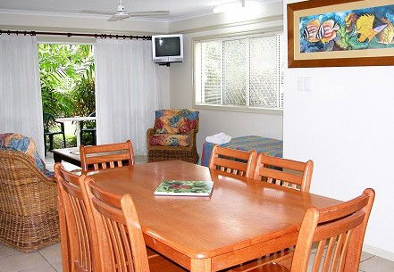 Cairns Queenslander - Tourism Canberra 2