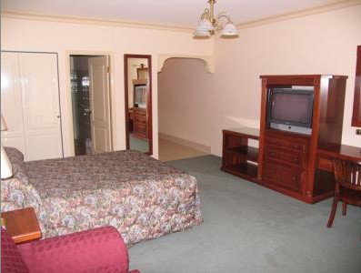 The Lawson Motor Inn - Tourism Canberra 1