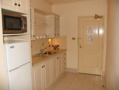 The Lawson Motor Inn - Tourism Canberra 3