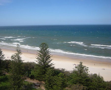 Pacific Regis Beachfront Apartments - Tourism Canberra 0