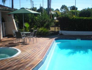 Tamworth Motor Inn - Tourism Canberra 0