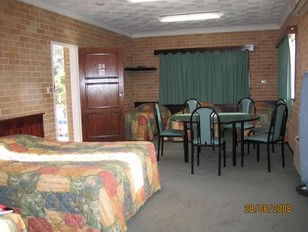 Alexander The Great Motel - Tourism Canberra 2