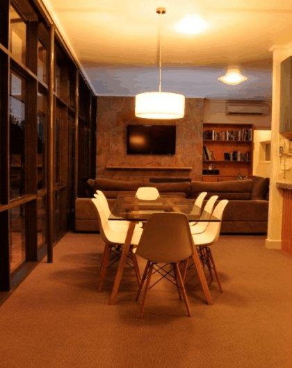 The Yarra Glen Grand Hotel - Tourism Canberra 1