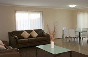 Paradise Holiday Apartments Villas - Tourism Canberra 1