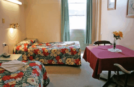 Royal Centrepoint Motel - Tourism Canberra