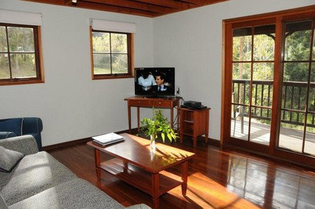 Hookes Creek Forest Retreat - Tourism Canberra 3
