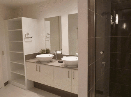 The Regent Holiday Apartments - Tourism Canberra 4