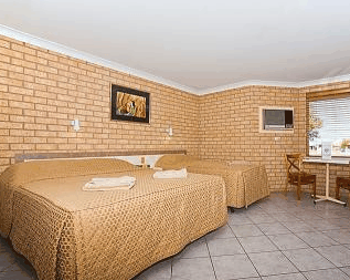Potshot Hotel Resort - Tourism Canberra