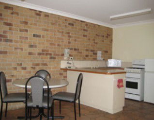 Crows Nest Motel - Tourism Canberra 1