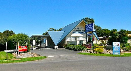 Southern Right Motor Inn - Tourism Canberra 0