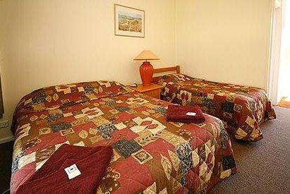 Southern Right Motor Inn - Tourism Canberra 4