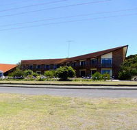 Comfort Inn Wisteria Lodge - Tourism Canberra