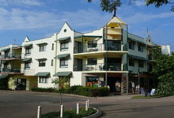 Shaws On The Shore - Tourism Canberra 0