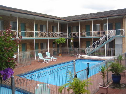 The Coasters Motel - Tourism Canberra 0