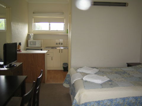 The Coasters Motel - Tourism Canberra 4