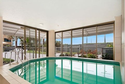Boulevard Towers - Tourism Canberra 1