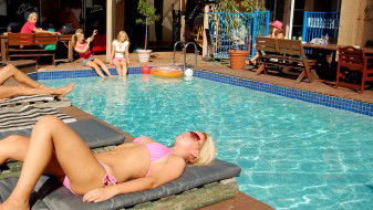 Surf N Sun Beachside Backpackers - Tourism Canberra 2