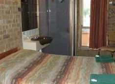 Desert Rose Inn - Tourism Canberra 4