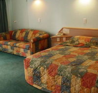 Runaway Bay Motor Inn - Tourism Canberra