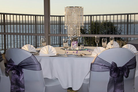 Beachcomber Hotel - Tourism Canberra 1