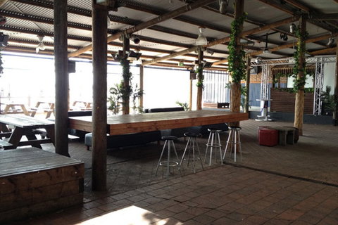 Beachcomber Hotel - Tourism Canberra 3